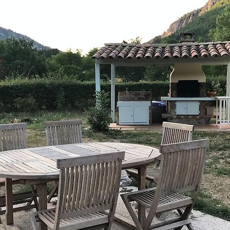 La Maison Des Pins Saint-Julien-du-Verdon Zewnętrze zdjęcie
